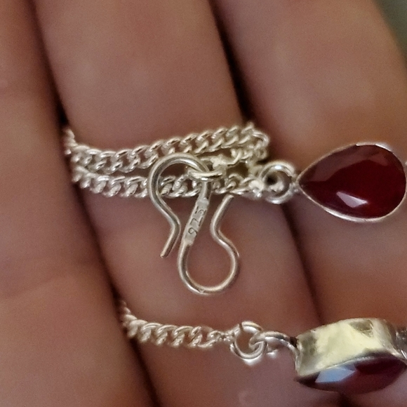 New Red Brecciated Jasper & Red Onyx Jewelry Set. - Picture 9 of 9